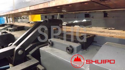 平板機(jī)焊接對(duì)中裝置 平板機(jī)焊接對(duì)中裝置